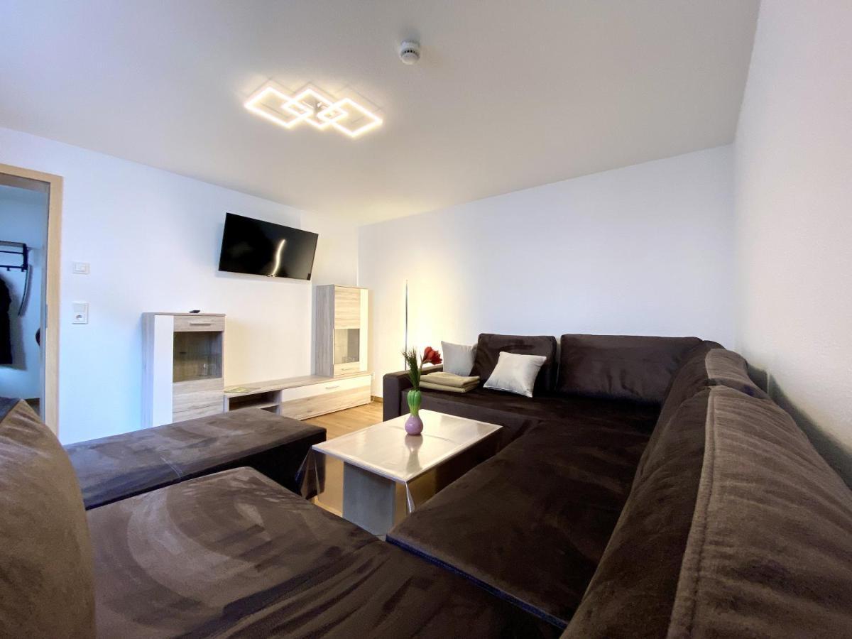 Ferienhaus Julian 塔勒 外观 照片